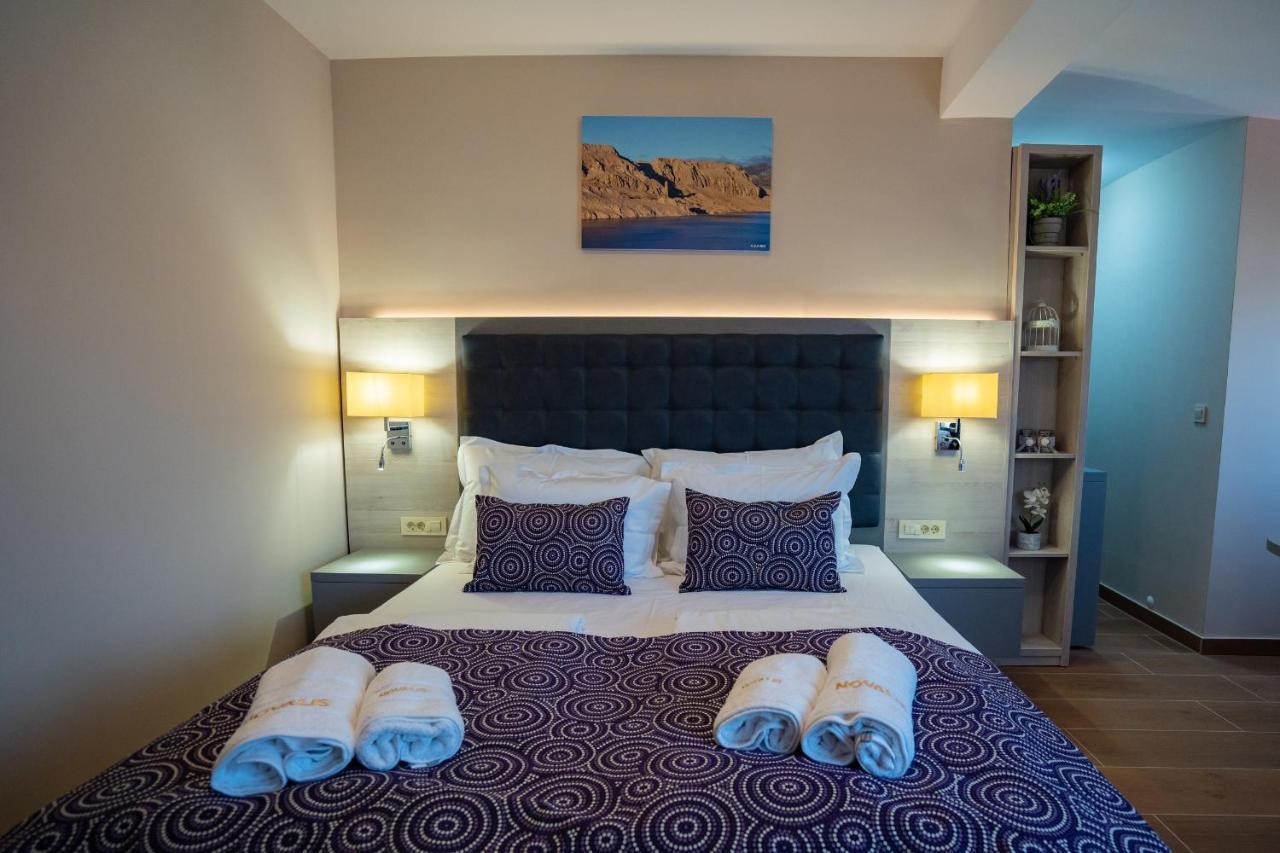 Bed&Breakfast Novalis Novalja Buitenkant foto